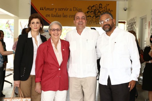 Elena Viyella, Rosa Margarita Bonetti, Reverendo Padre Jose Rafael Marmol y Victor Sanchez